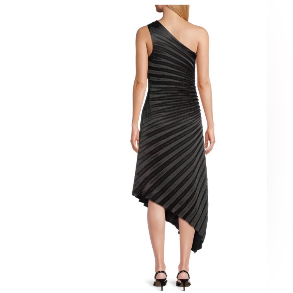 NWT Bebe Size S Pleated Midi Black One-Shoulder Dress Cutout Side